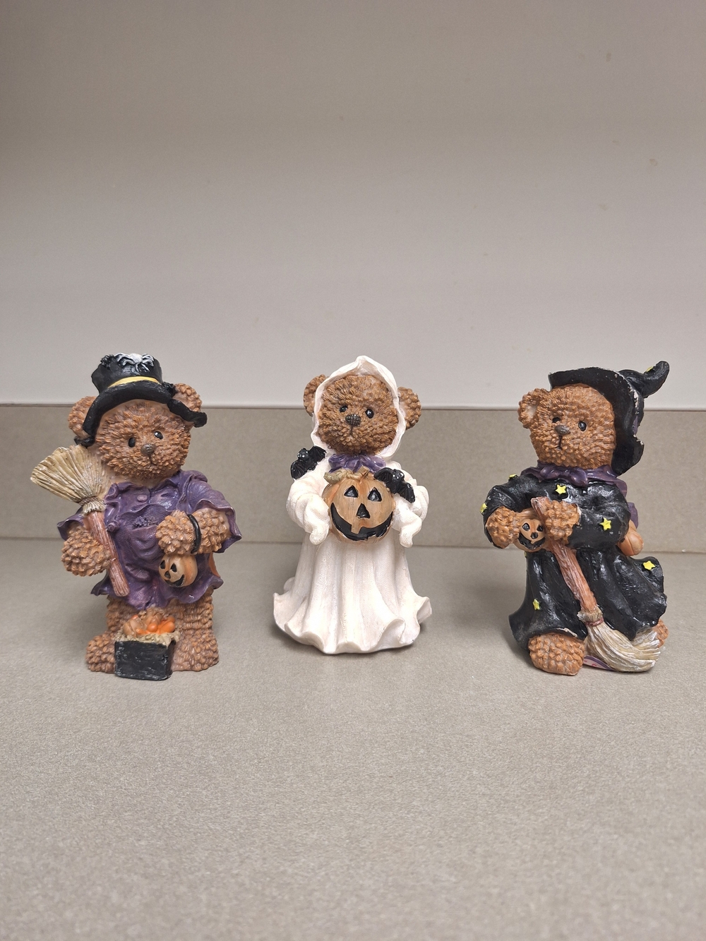 Vintage Jubilee Halloween Resin Teddy Bear Figurines Woth Flaws - Set of 3 🎃
